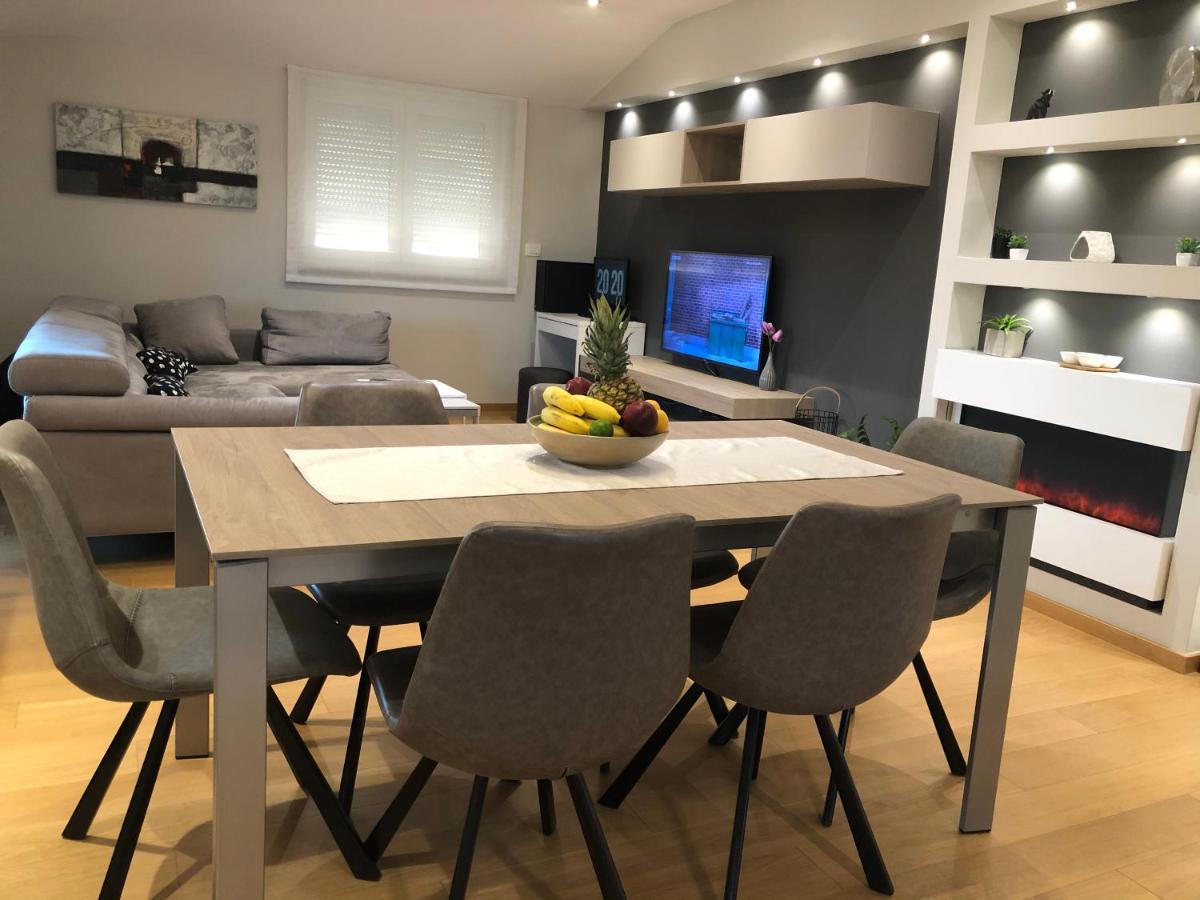 Sunny Apartment Ana Medulin Ngoại thất bức ảnh